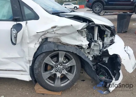 2018 Toyota Sienna Se Premium 8 Passenger из США, поврежденный, VIN 5TDXZ3DC3JS959143